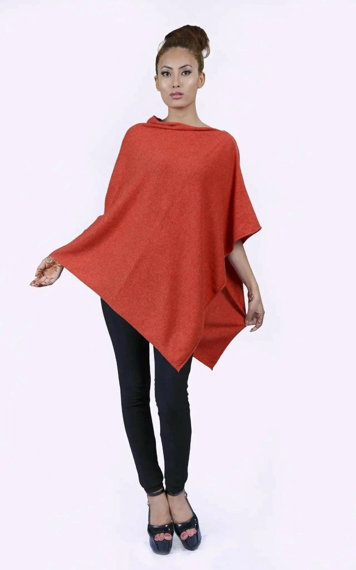 Italian cashmere poncho, KCI 184, red styled view