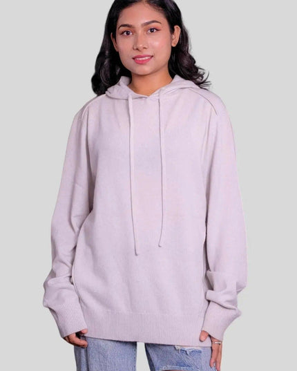 Italian Cashmere Scarf - KCI 307: Woman in pink sweater and ripped jeans