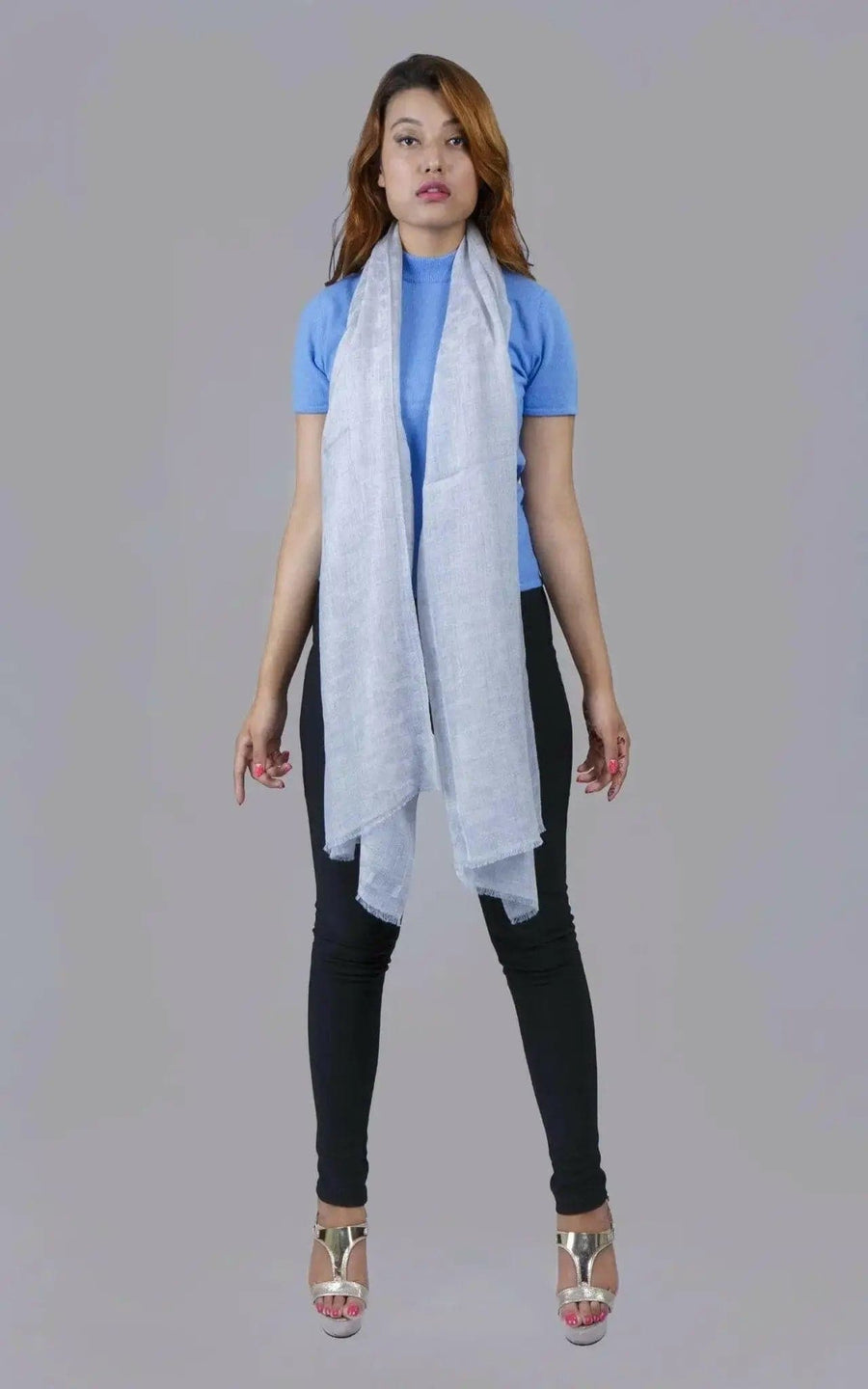 Italian cashmere scarf on woman, product KCI 181