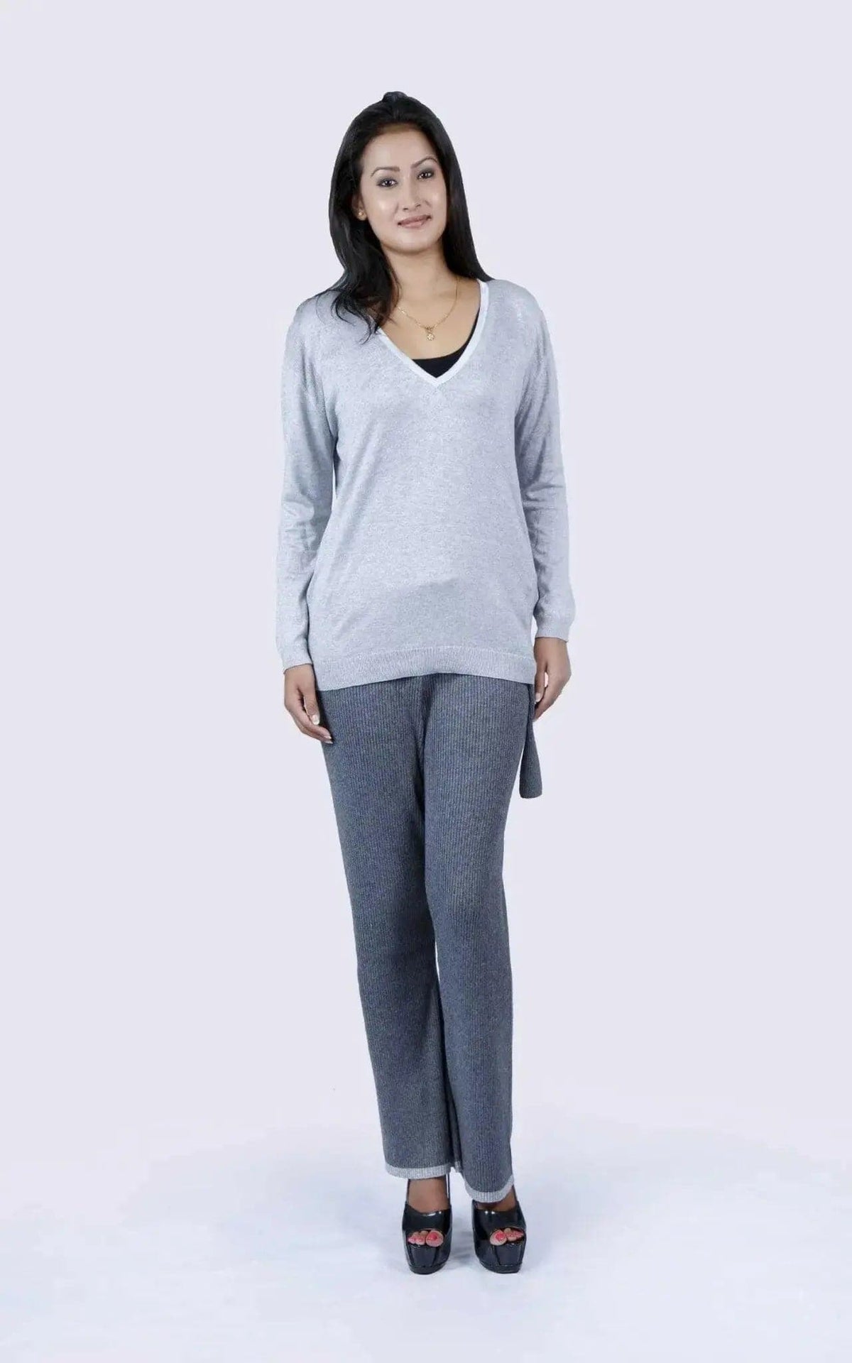 Cashmere ribbed trouser in grey - KCI 109