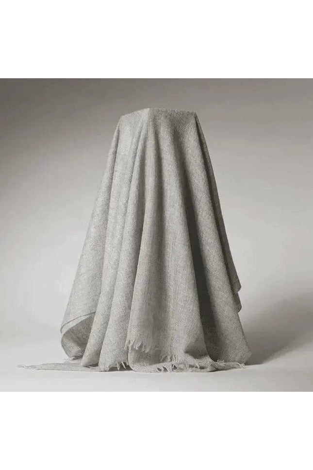 Grey cashmere throw blanket with fringes | KCI 210