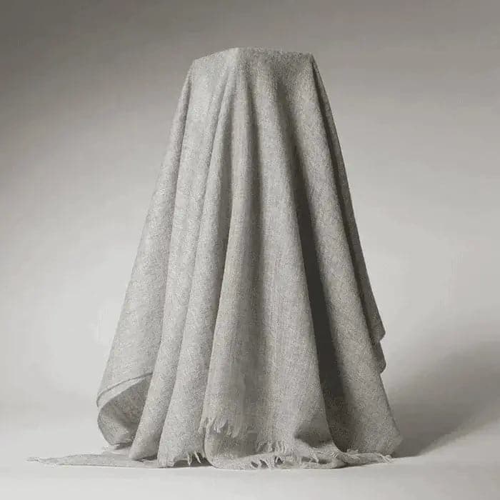 Grey cashmere throw blanket with fringes | KCI 210