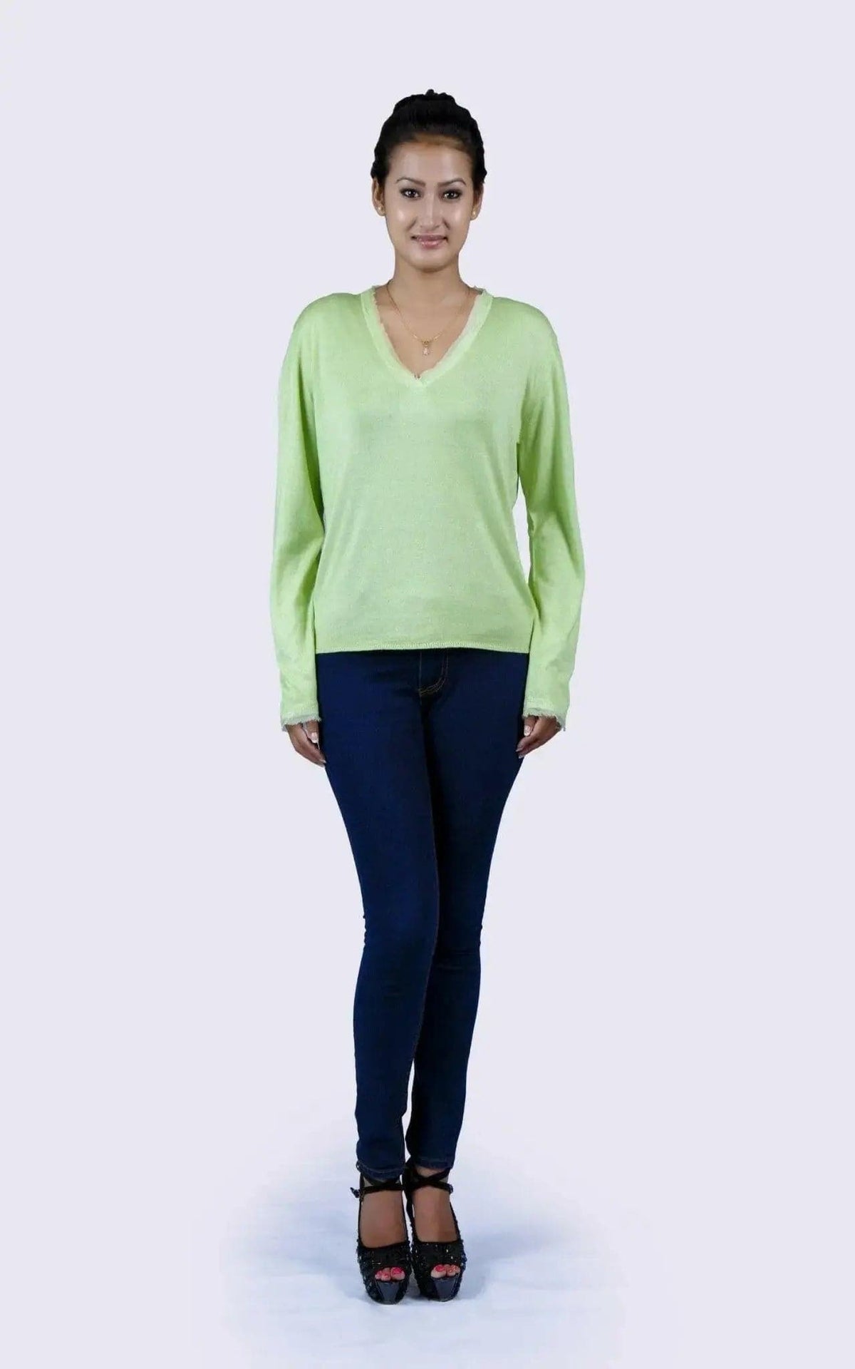 KCI 130 Cashmere V Neck Sweater in Green