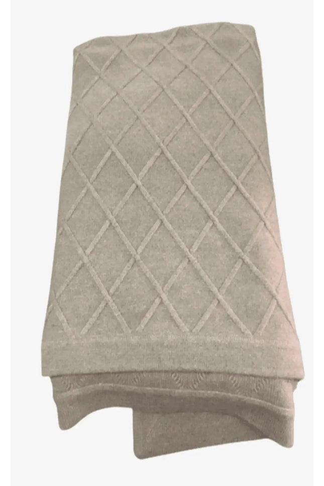 KCI 152 pure Italian cashmere throw with diamond pattern