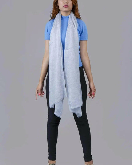 Italian cashmere scarf on woman, product KCI 181