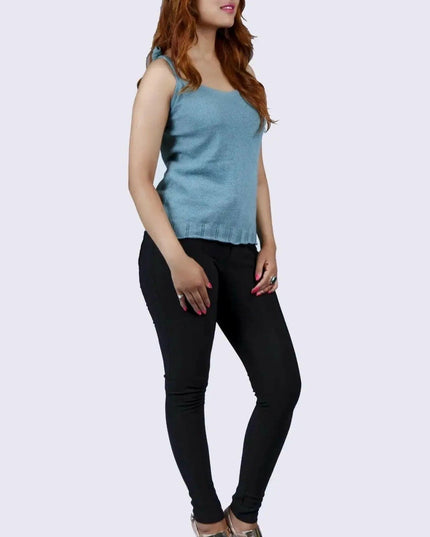 Italian cashmere woman in KCI 219 outfit