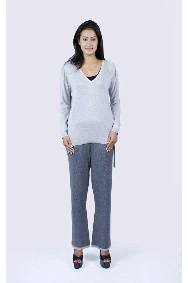 KCI 228 Italian Cashmere Woman’s Grey Sweater and Pants