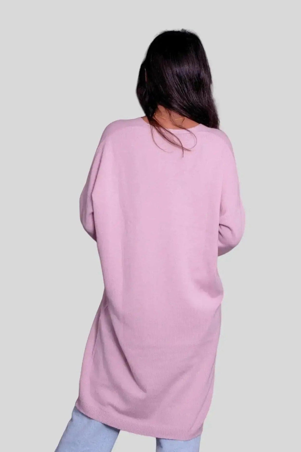 Luxurious CARIAGGI Cashmere Dress - Woman in Pink Sweater and Jeans