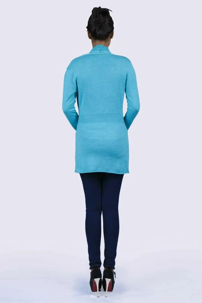 Woman in blue cashmere open pocket garment