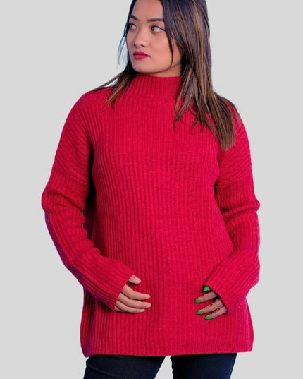 Luxurious Italian Cashmere Ribbed Pullover: Woman in Red Sweater