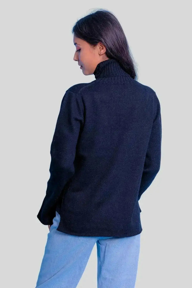 Luxurious Italian Cashmere Turtle Neck - Woman in Black Sweater and Jeans