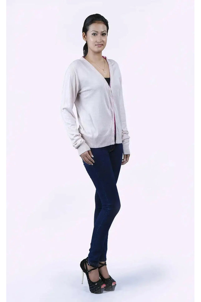 Luxurious Italian Cashmere V-Neck Sweater on Woman in White Sweater and Jeans