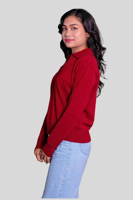 Woman wearing Luxurious Women’s Cashmere Polo sweater and jeans