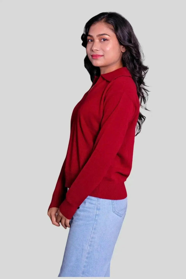 Woman wearing Luxurious Women’s Cashmere Polo sweater and jeans