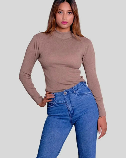 Luxurious Women’s Cashmere Turtle Neck Pullover