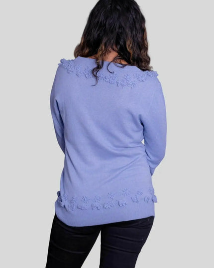 Blue cashmere V-neck pullover featuring lace detail | Luxury Italian cashmere