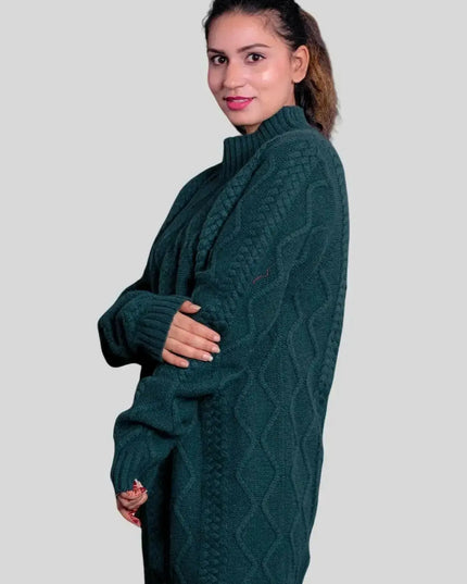 Woman wearing green cable knit sweater by Luxury Italian Cashmere Cardigan