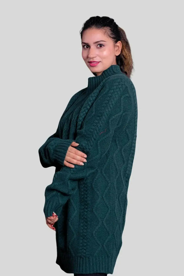 Woman wearing green cable knit sweater by Luxury Italian Cashmere Cardigan