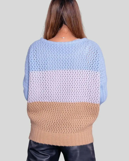 Woman wearing blue and beige cashmere pullover | Luxury Italian Cashmere Pullover