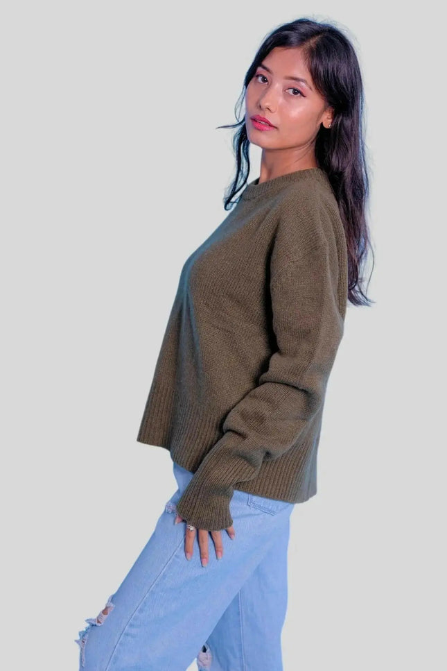 Luxury Italian Cashmere Sweater - Woman in Green Sweater and Jeans