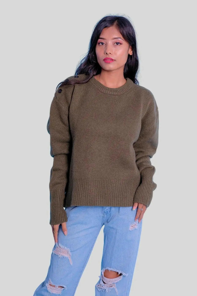 Woman wearing Luxury Italian Cashmere Sweater - brown sweater and ripped jeans fashion outfit