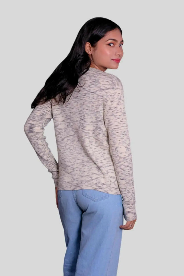 Soft Italian Cashmere Pullover: Woman in white sweater and blue jeans