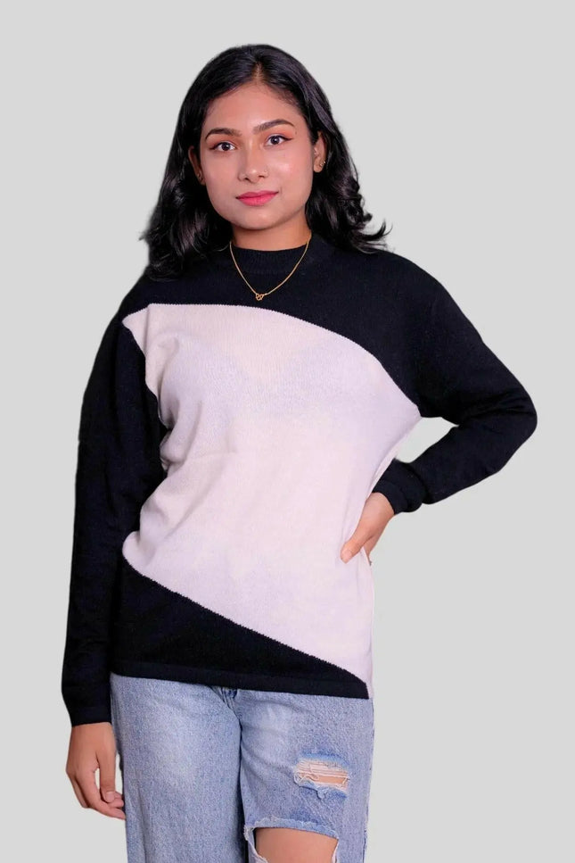 Woman wearing black and white Intarsia sweater - Women Intarsia Sweater | KCI 267