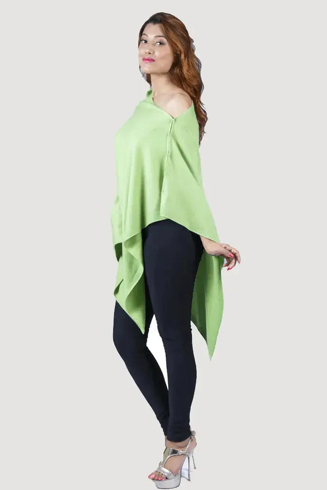 Woman wearing green cashmere poncho - Women’s cashmere poncho | KCI 246